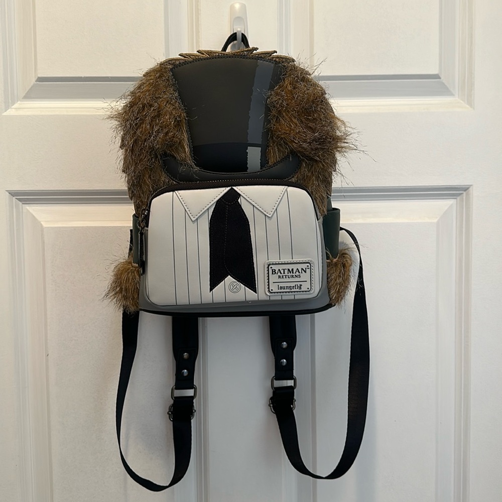 RARE Loungefly Batman Returns Penguin Mini Backpack (LE) NWT
